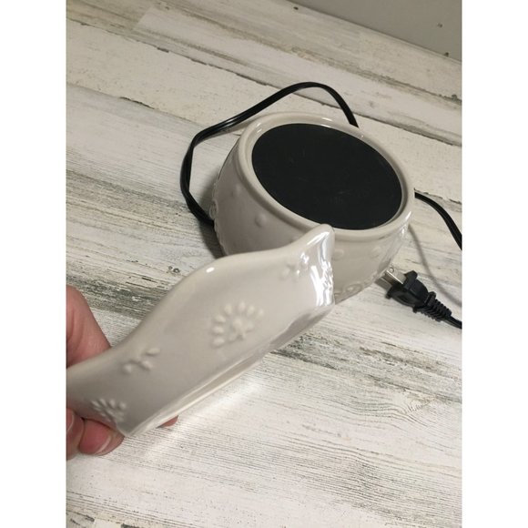 Cream ceramic with abstract designs electric scents wax warmer - Picture 3 of 6